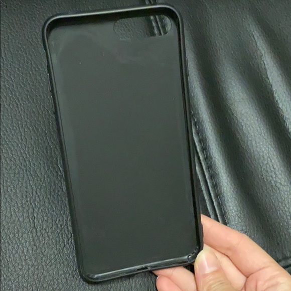 Black and white lines iPhone 7 Plus case - Picture 2 of 3